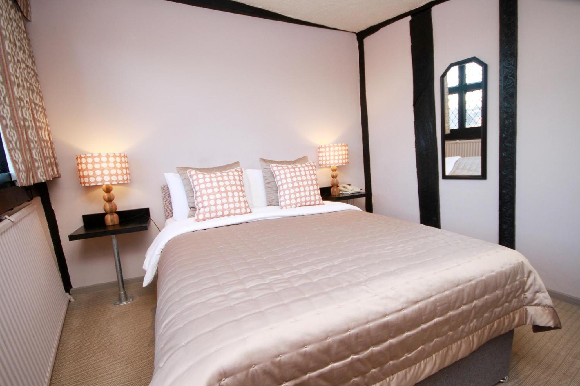 Crown Hotel Nantwich Bagian luar foto