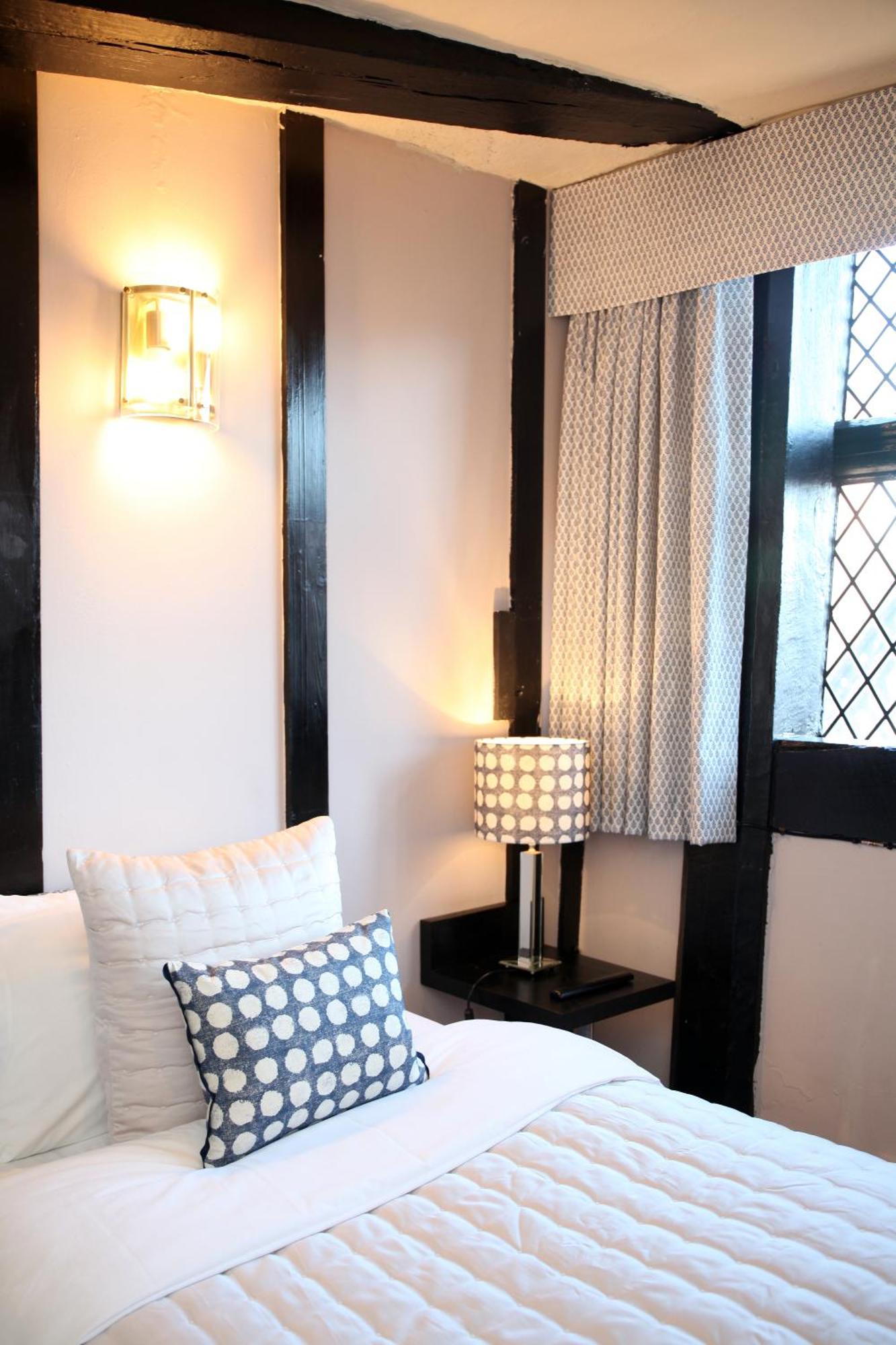 Crown Hotel Nantwich Bagian luar foto