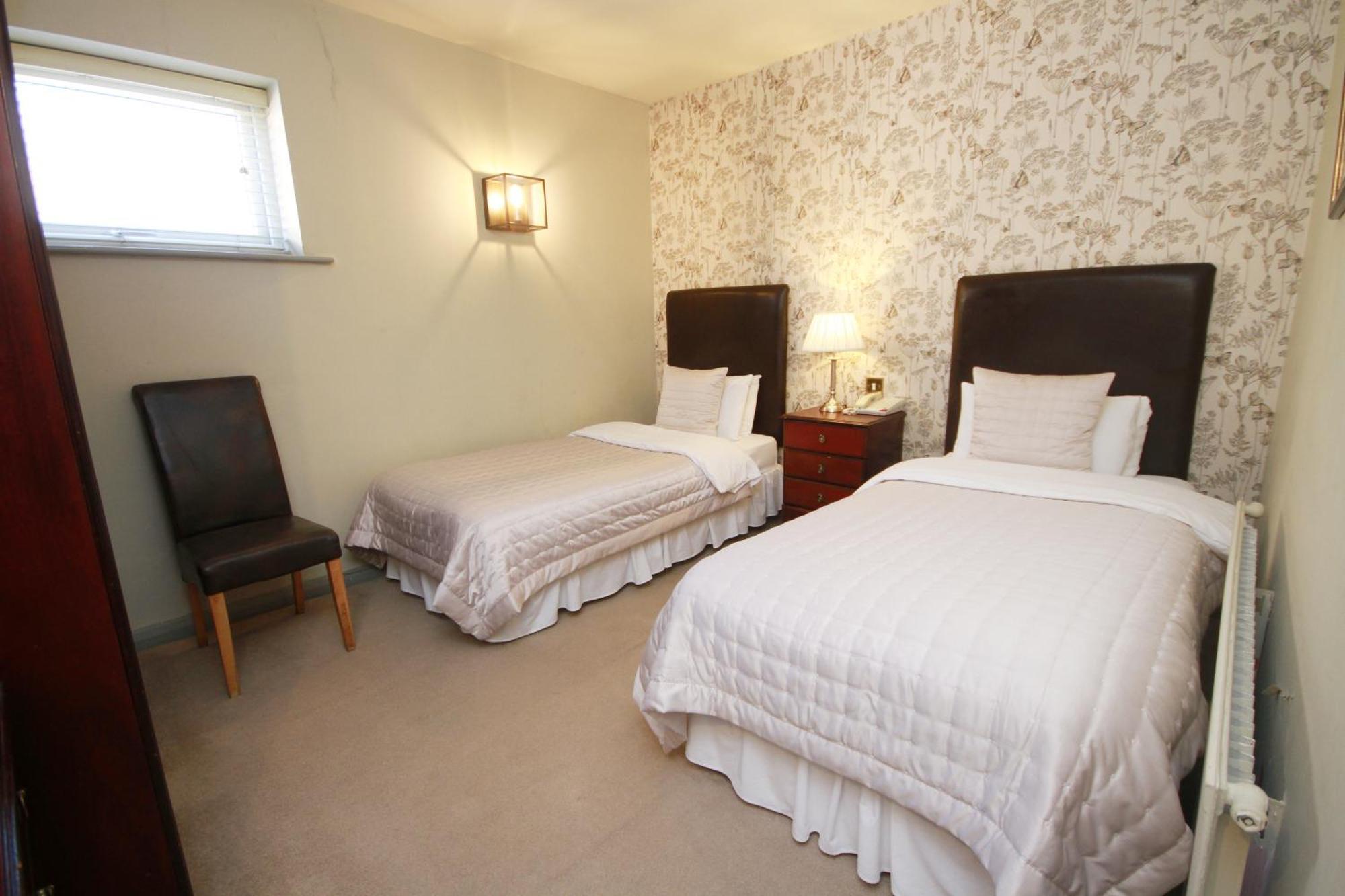 Crown Hotel Nantwich Bagian luar foto